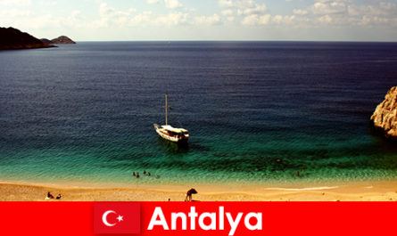 Emigreer naar Turkije naar Antalya