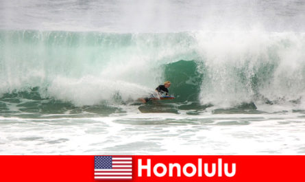 Eilandparadijs Honolulu biedt perfecte golven voor hobby- en professionele surfers