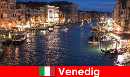 Venetië is een stad met gondels en talrijke kunstschatten