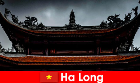 Ha long staat bekend als een culturele stad onder vreemden