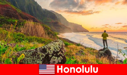 Honolulu staat bekend om de stranden, de oceaan, zonsondergangen voor wellness- en ontspanningsvakanties