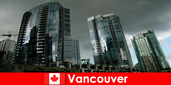 Voor vreemden is Vancouver in Canada altijd een bestemming voor imposante hoogbouw
