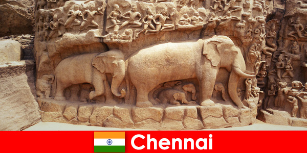 Vreemden zijn enthousiast over traditionele culturele gebouwen in Chennai, India