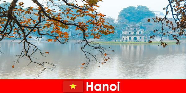 Hanoi Vietnam Jade Mountain Temple en Temple of Literature verrukken toeristen