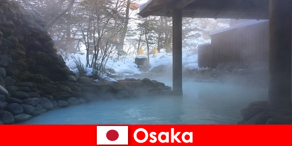 Osaka Japan biedt kuurgasten baden in warmwaterbronnen
