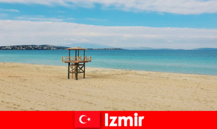 Ontspannen vakantiegangers zullen betoverd worden door de stranden in Izmir, Turkije