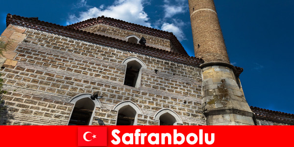 Historische geschiedenis hands-on voor vreemden in Safranbolu, Turkije