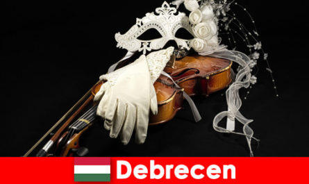Traditioneel theater en muziek in Debrecen Hongarije is een must voor cultuurreizigers