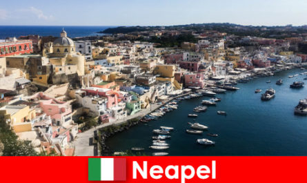 Vakanties in de kustplaats Napels, Italië zijn altijd een belevenis