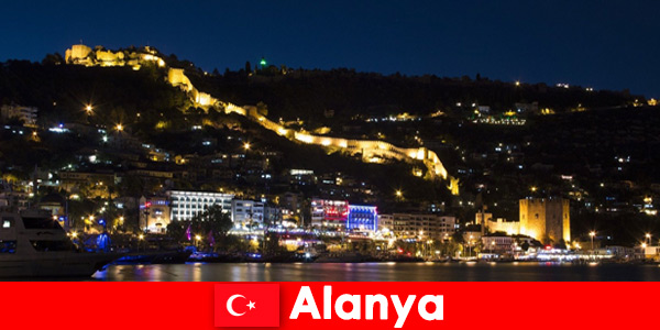 Goedkope vluchten en hotels voor toeristen in het geliefde Alanya Turkije