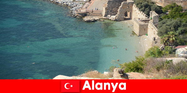 Fantastische stranden en veel bezienswaardigheden om te ontdekken in Alanya Turkije