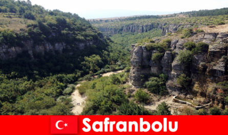 Wandelen en genieten van de lokale keuken op vakantie in Safranbolu Turkije