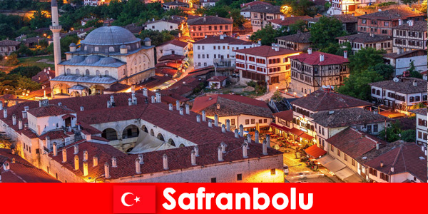 Safranbolu Turkije Ontdek bezienswaardigheden en monumenten met een toeristische gids