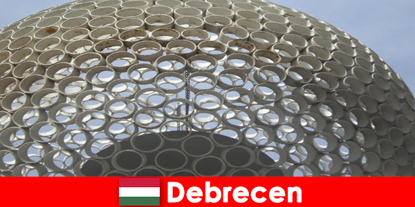 Moderne architectuur en veel cultuur te beleven in Debrecen, Hongarije