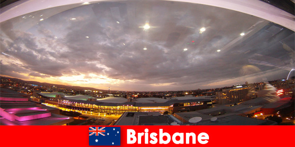 De stad Brisbane Australië voor elke bezoeker van overal een reisaanbeveling op elk moment