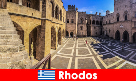 Monumentale architectuur en bezienswaardigheden voor familie-uitstapjes op Rhodos